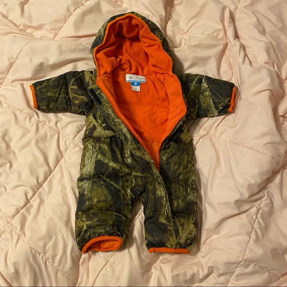 NWOT: 0-3 months Puffer Camo Snowsuit - Picture 2 of 7